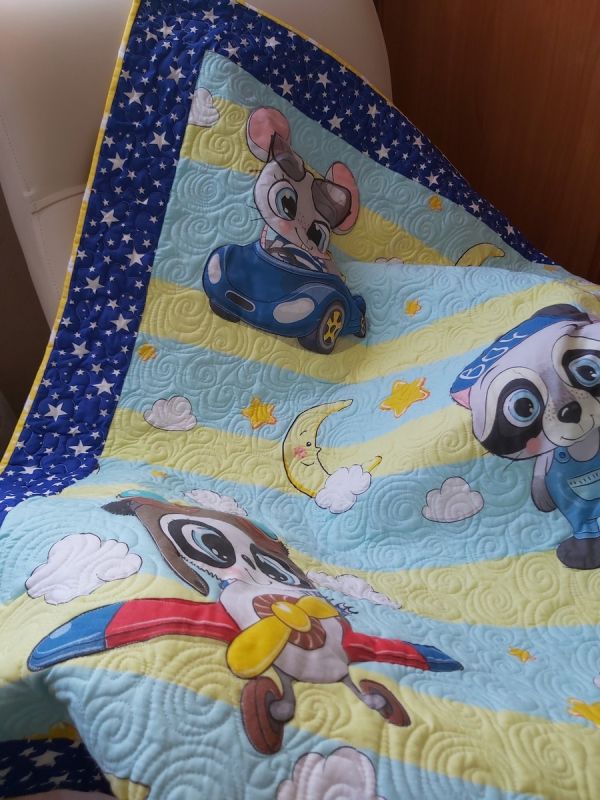Одеяло стеганое для мальчика "Малыши"